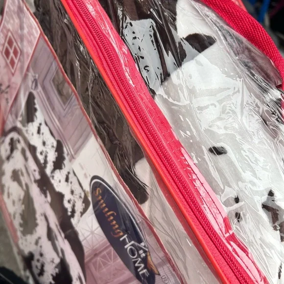 Size King Cow Print Bed Set - Picture 3 of 3